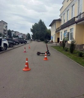 Подросток на электросамокате сбил пешехода в Волжске: есть пострадавшие